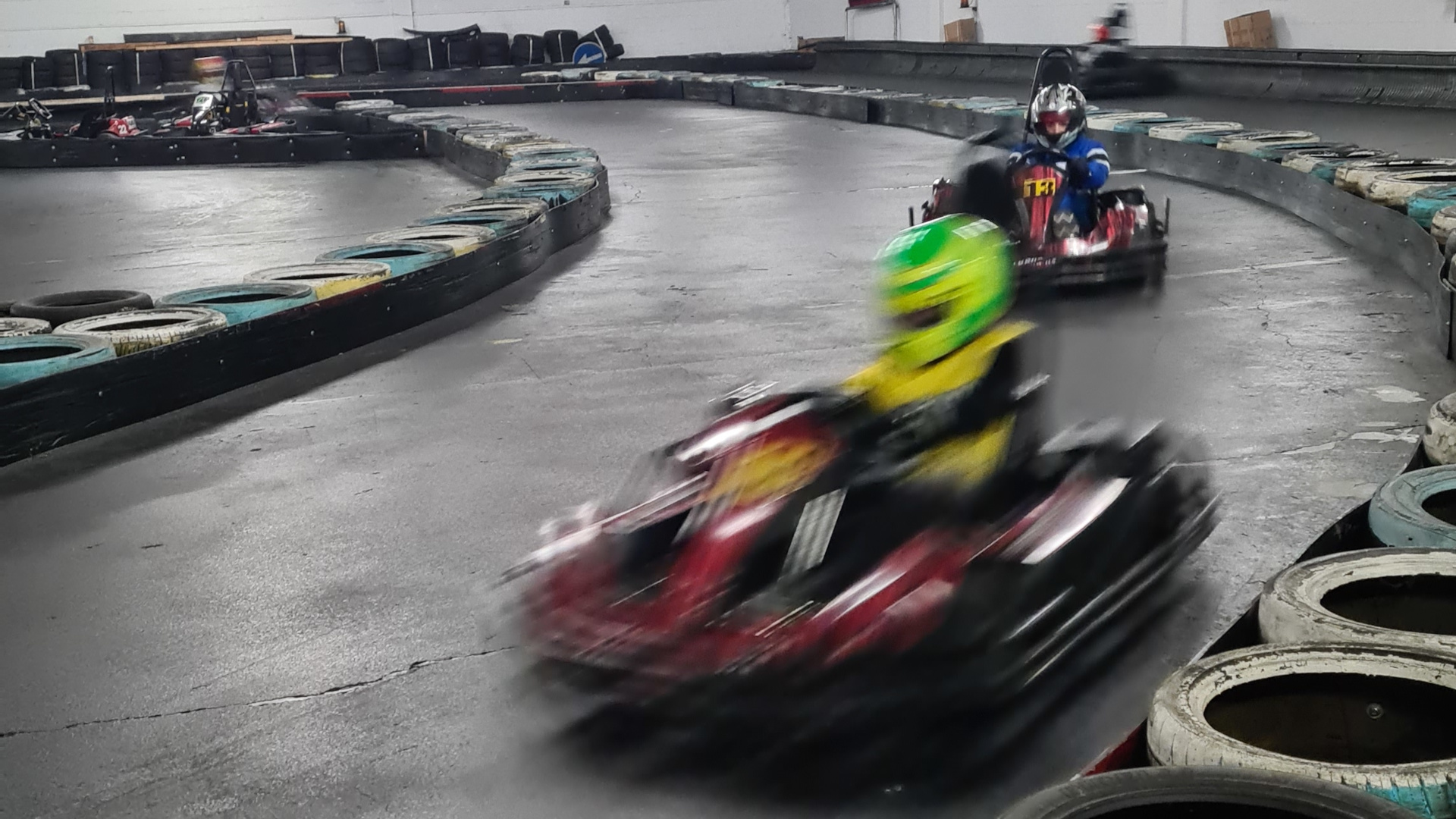 Pitbike-Session bei Nacht